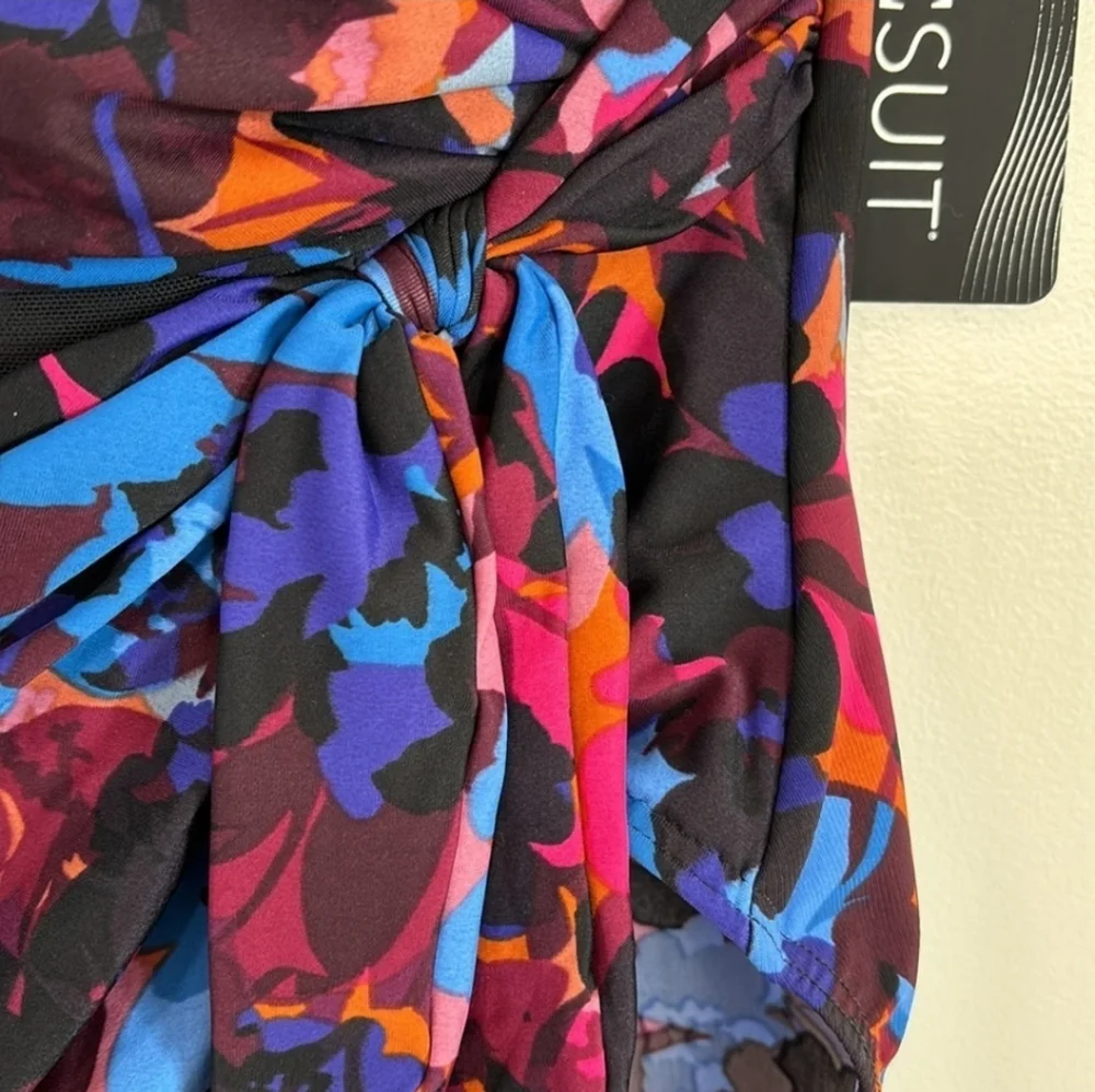 MIRACLESUIT Soltice Gem Abstract Floral One-Shoulder Floral Swimsuit NWT 10